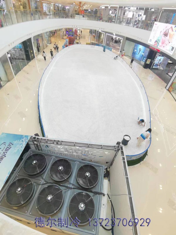 杰克熊冰雪童樂世界冰場及制冰主機(jī)俯視照片